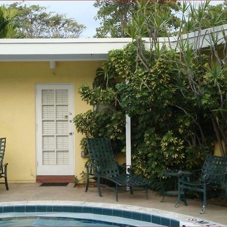 Alexander Palms Court Hotel Key West Bagian luar foto