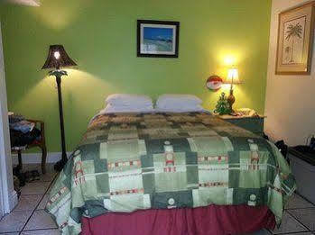 Alexander Palms Court Hotel Key West Bagian luar foto